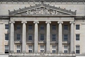 edifícios do parlamento de Stormont em Belfast foto