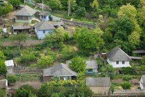 a vila de stroiesti é uma cidade rural muito pitoresca na república da moldávia, localizada nas margens do rio dniester foto