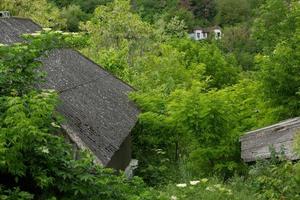 a vila de stroiesti é uma cidade rural muito pitoresca na república da moldávia, localizada nas margens do rio dniester foto