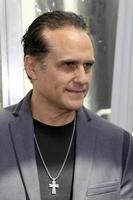 los angeles 17 de fevereiro - maurice benard na estreia mundial de pandas no tcl chinese theatre imax em 17 de fevereiro de 2018 em los angeles, ca foto