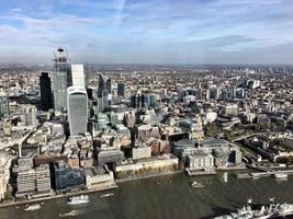 uma vista aérea de Londres foto