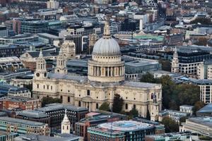 uma vista aérea de Londres foto