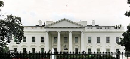 uma vista da casa branca em Washington DC foto