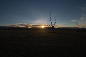 pôr do sol midlands tasmânia foto