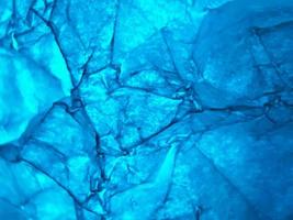 imagem ou fotografia de alta qualidade de papel esmagado azul gelo fresco colorido vibrante foto