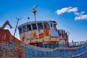 velho naufrágio em camaret-sur-mer na bretanha, frança foto