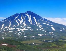 o vulcão em kamchatka foto