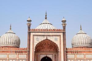 detalhe arquitetônico da mesquita jama masjid, antiga delhi, índia, a arquitetura espetacular da mesquita jama masjid em delhi 6 durante a temporada de ramzan, a mesquita mais importante da índia foto