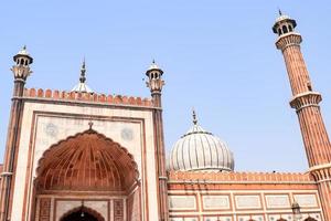 detalhe arquitetônico da mesquita jama masjid, antiga delhi, índia, a arquitetura espetacular da mesquita jama masjid em delhi 6 durante a temporada de ramzan, a mesquita mais importante da índia foto