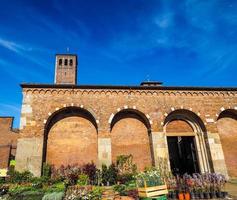 hdr sant ambrogio igreja em milão foto