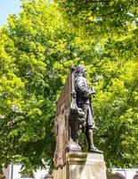 hdr neues bach denkmal foto