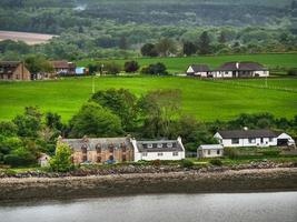 a cidade de inverness e as terras altas da Escócia foto