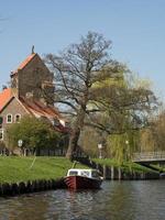 a cidade de haarlem na holanda foto