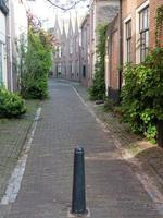 a cidade de haarlem na holanda foto