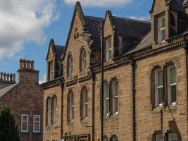 a cidade de inverness e as terras altas da Escócia foto