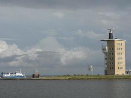 a cidade de Cuxhaven no Mar do Norte na Alemanha foto