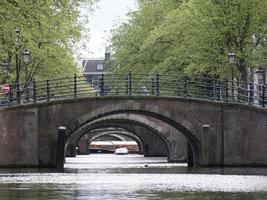 a cidade holandesa amsterdã foto