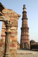 Qutub Minar em Deli foto