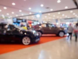 desfoque de showroom de carros para plano de fundo foto