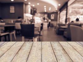 café restaurante, mesa de café com fundo claro bokeh abstrato foto