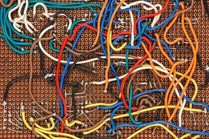 circuitos eletrônicos ampla