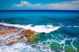 papel de parede de espuma de ondas do mar foto