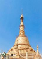 pagode botataung em yangon, burma (myanmar) foto
