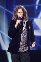 los angeles 22 de setembro - anúncio de steven tyler no american idol season 10 juízes no fórum em 22 de setembro de 2010 em ingelwood, ca foto