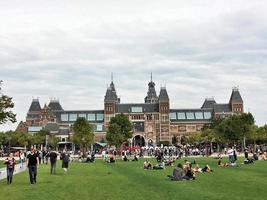 amsterdã na holanda em setembro de 2016 uma vista do riksmuseum em amsterdã foto