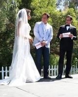 los angeles, 14 de abril - karla mosley, mark steines, lawrence zarian at the home and family comemora 30 anos ousados e bonitos nos estúdios universais em 14 de abril de 2017 em los angeles, ca foto