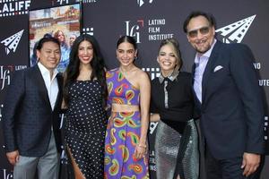 4 de junho de los angeles - jon m chu, stephanie beatriz, melissa barrera, leslie grace, jimmy smits at the in the heights exibindo laliff no tcl chinese theatre em 4 de junho de 2021 em los angeles, ca foto