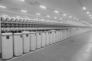 grupo de algodão na fábrica de linha de produção de fiação