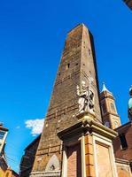 estátua de hdr san petronio em bolonha foto