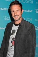 los angeles, 19 de agosto - david arquette na d23 expo 2011 no centro de convenções de anaheim em 19 de agosto de 2011 em anaheim, ca foto