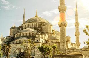 vista da mesquita azul (sultanahmet camii) em Istambul foto