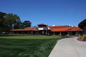 los angeles, 16 de abril - o campo de golfe à beira do lago chega ao torneio de golfe jack wagner da sociedade de leucemia e linfoma no campo de golfe à beira do lago em 16 de abril de 2012 no lago toluca, ca foto