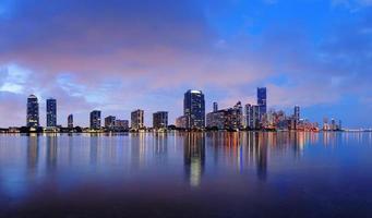 cena noturna de miami foto