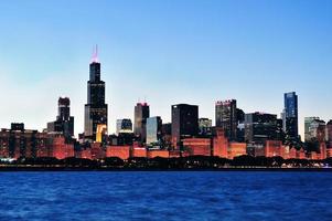 skyline de chicago ao entardecer foto