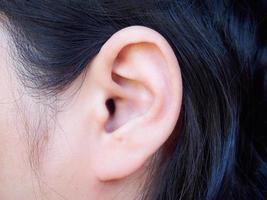orelha humana closeup foto