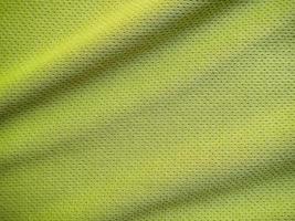 textura de jersey de tecido de roupas esportivas verdes foto