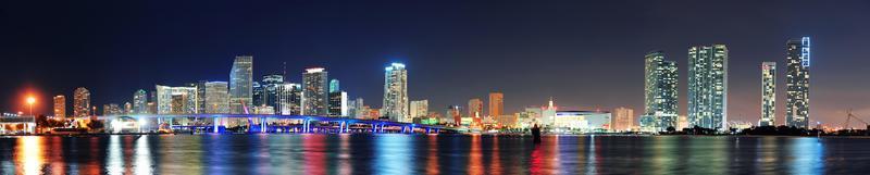 cena noturna de miami foto