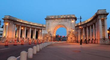 arco da ponte de manhattan foto