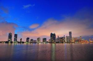 cena noturna de miami foto