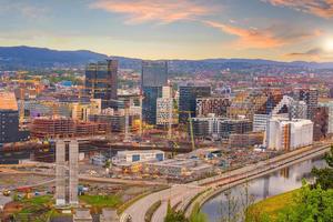 oslo centro da cidade skyline paisagem urbana na noruega foto