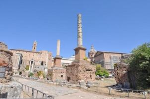 fórum romano em roma foto