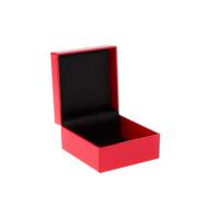 caixa de presente vermelha aberta
