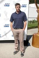 los angeles 20 de setembro - dave annable chega ao torneio de golfe atas 2010 no clube de golfe privado em 20 de setembro de 2010 em toluca lake, ca foto