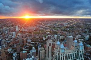 vista do pôr do sol de chicago foto