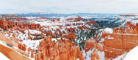 Bryce Canyon na neve foto