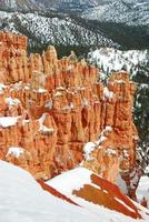 Bryce Canyon no inverno foto